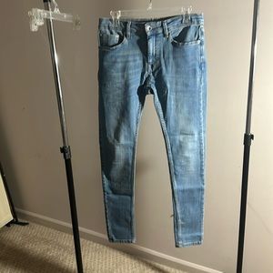 Skinny jeans